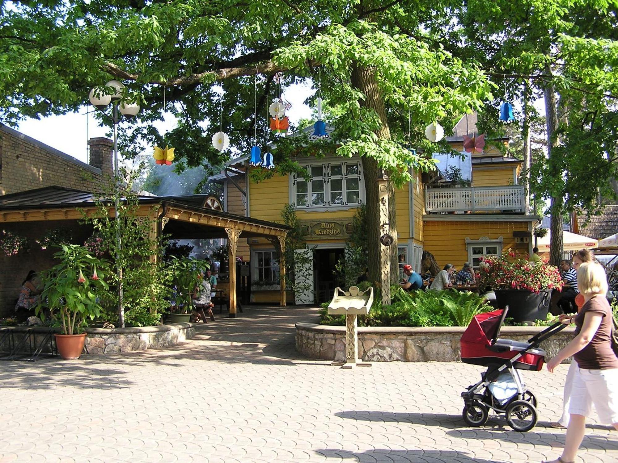 Готель Majoru Promenade Юрмала Екстер'єр фото